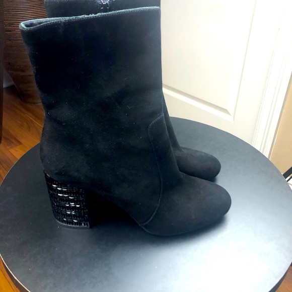 Classy, MK YOONIE ANKLE BOOT, Suede, Black, SZ 10 M - Picture 4 of 4